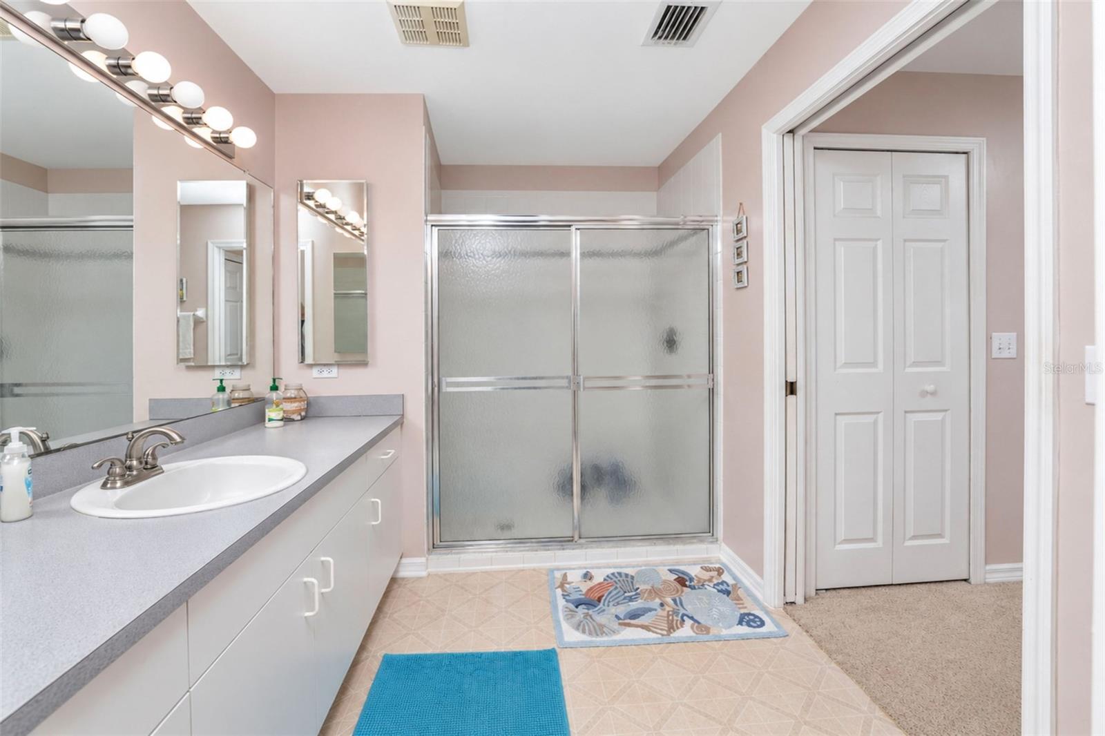 2067 OMEGA CT — photo 18