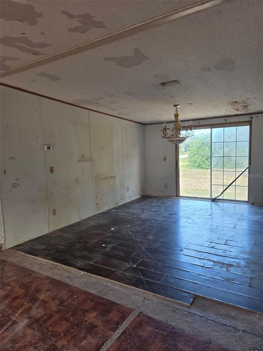 10543 DENTON AVE — photo 5