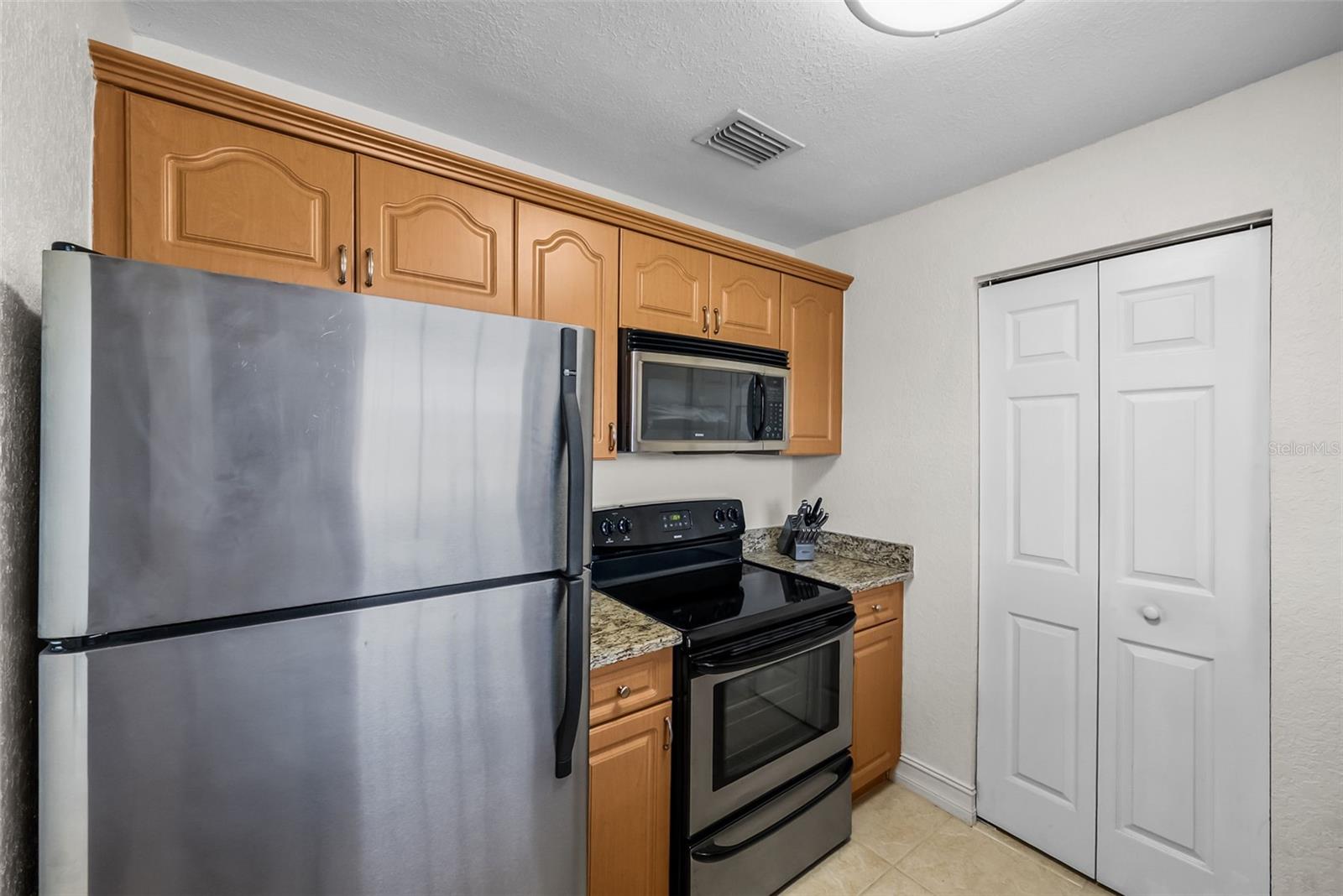 200 COUNTRY CLUB DR #108 — photo 19