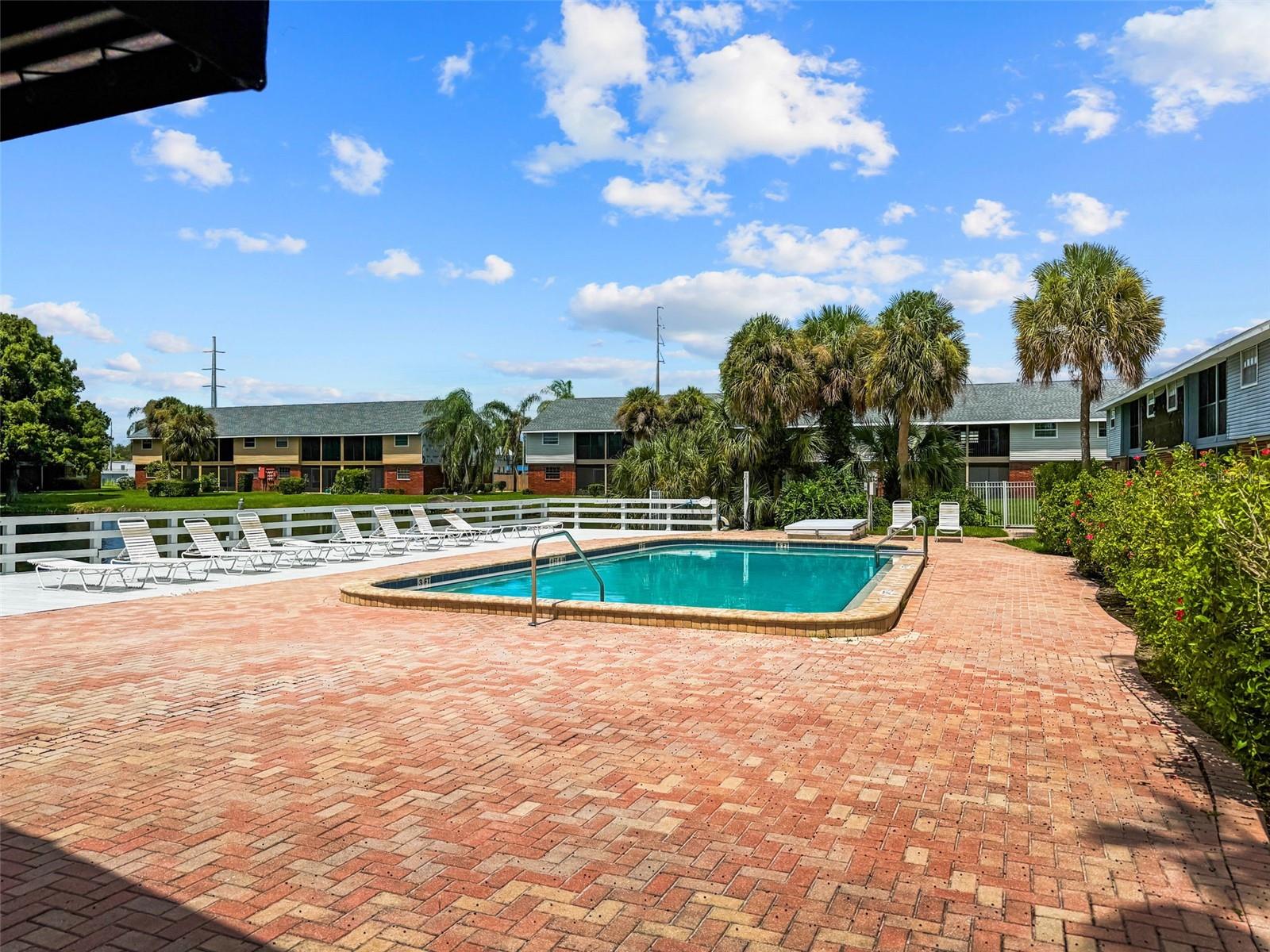 200 COUNTRY CLUB DR #108 — photo 32