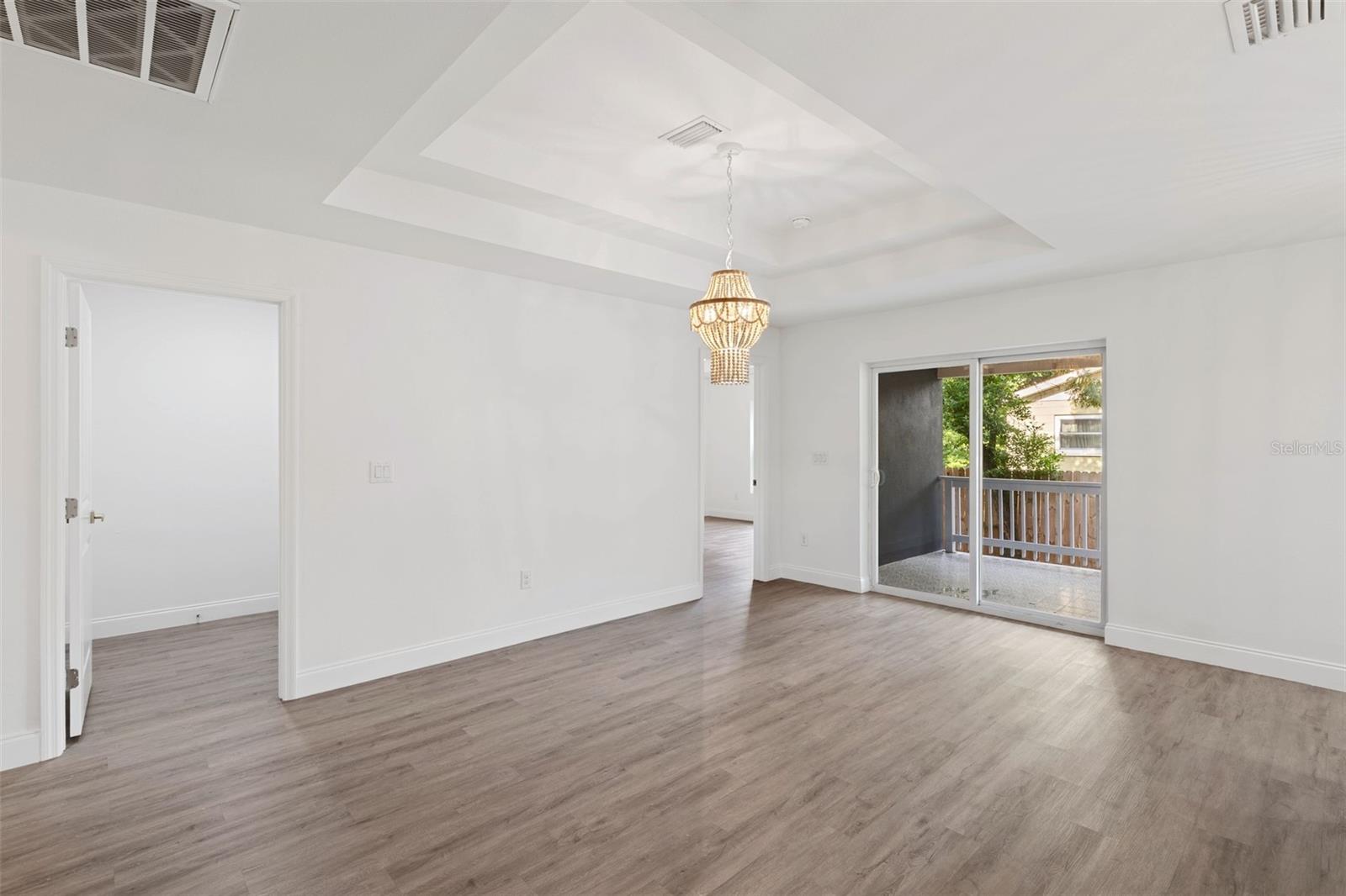 1315 TIOGA AVE — photo 8