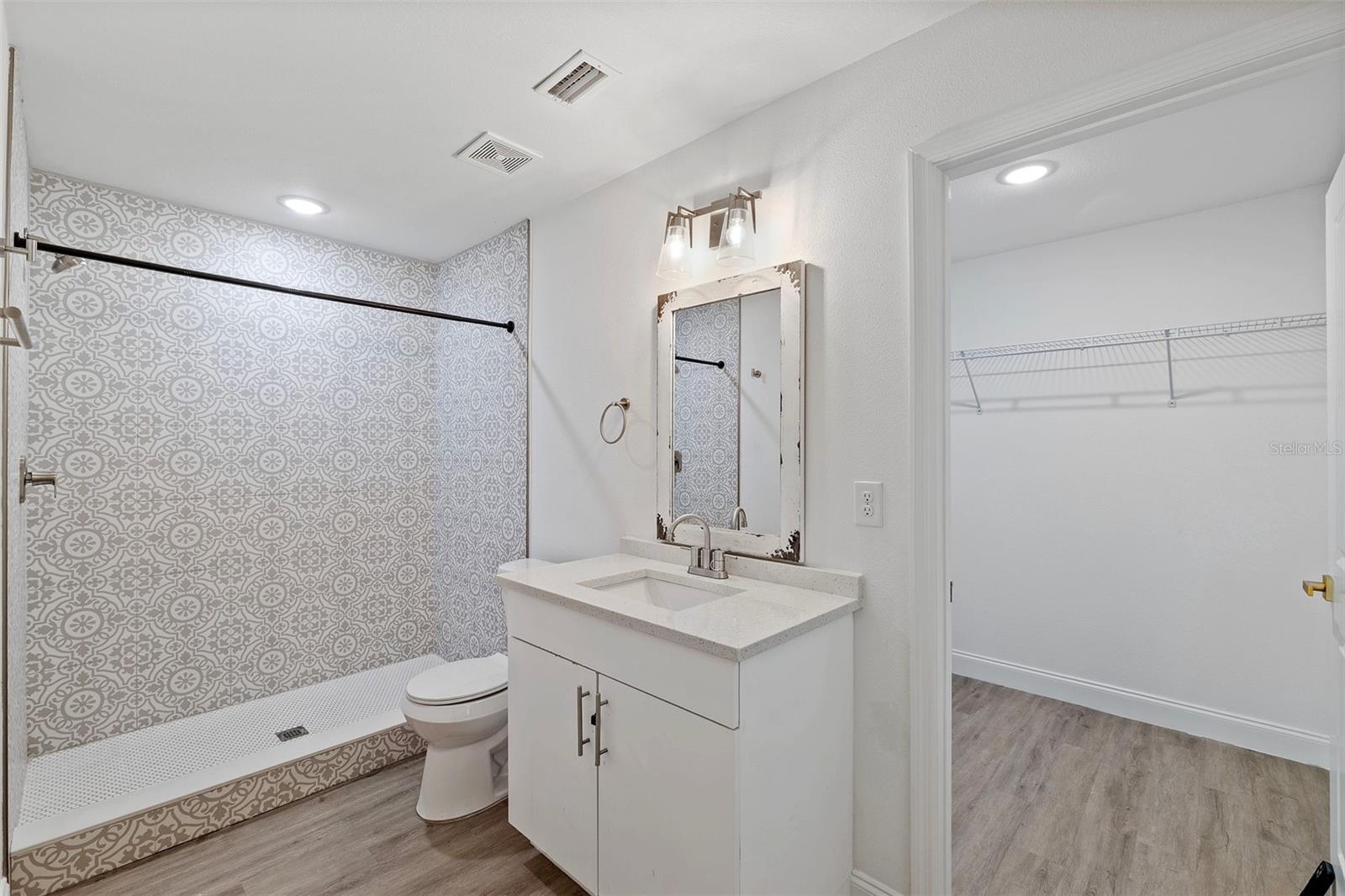1315 TIOGA AVE — photo 11