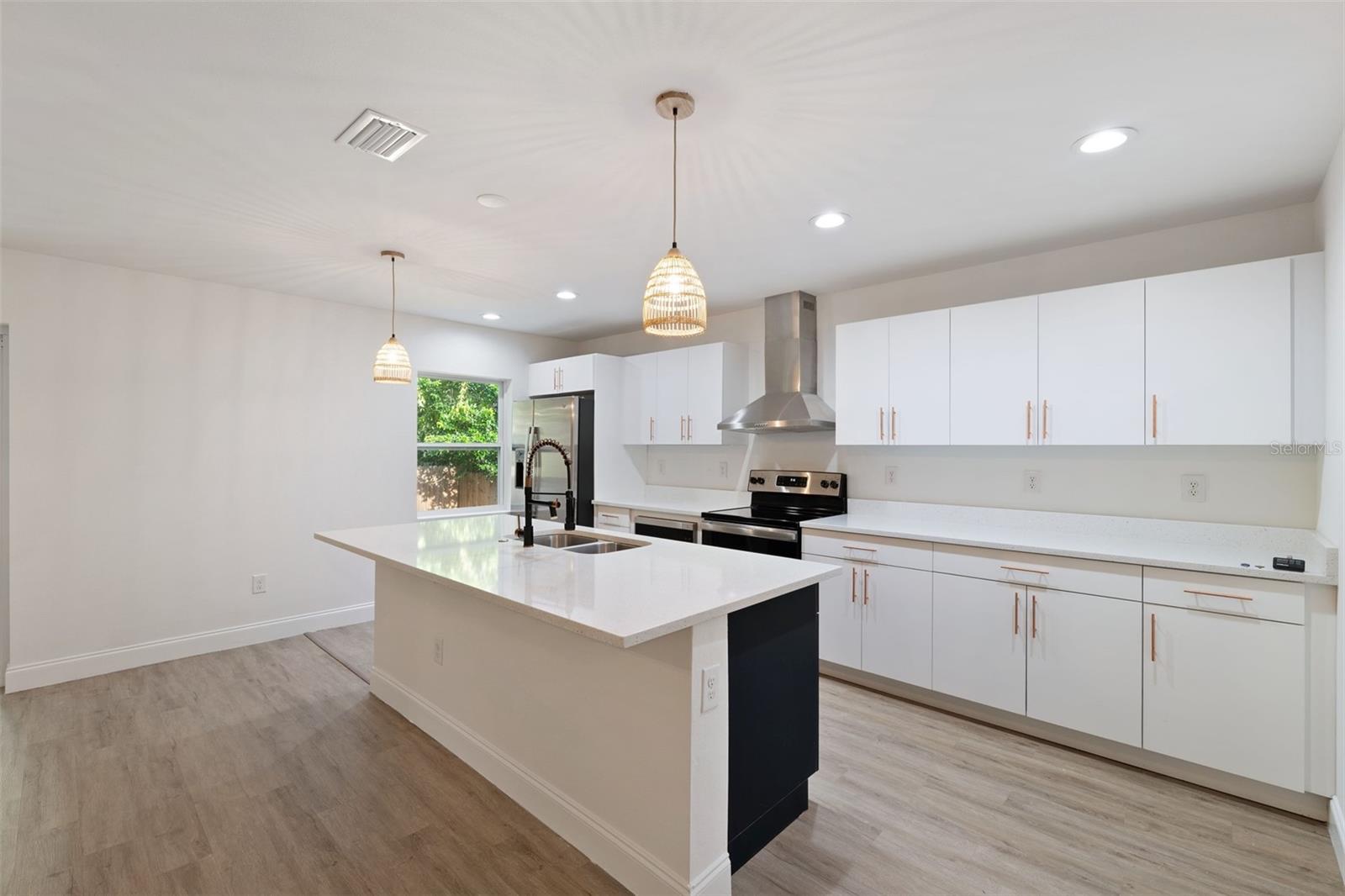 1315 TIOGA AVE — photo 4