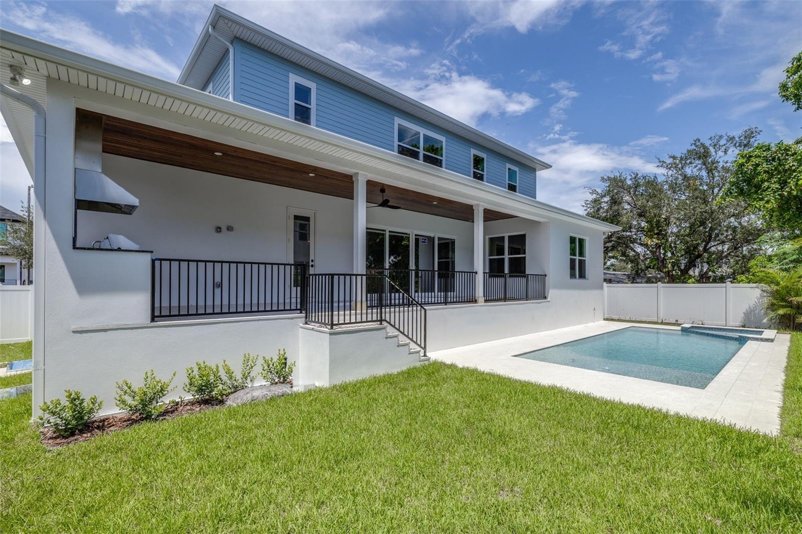 3612 S LIGHTNER DR — photo 2