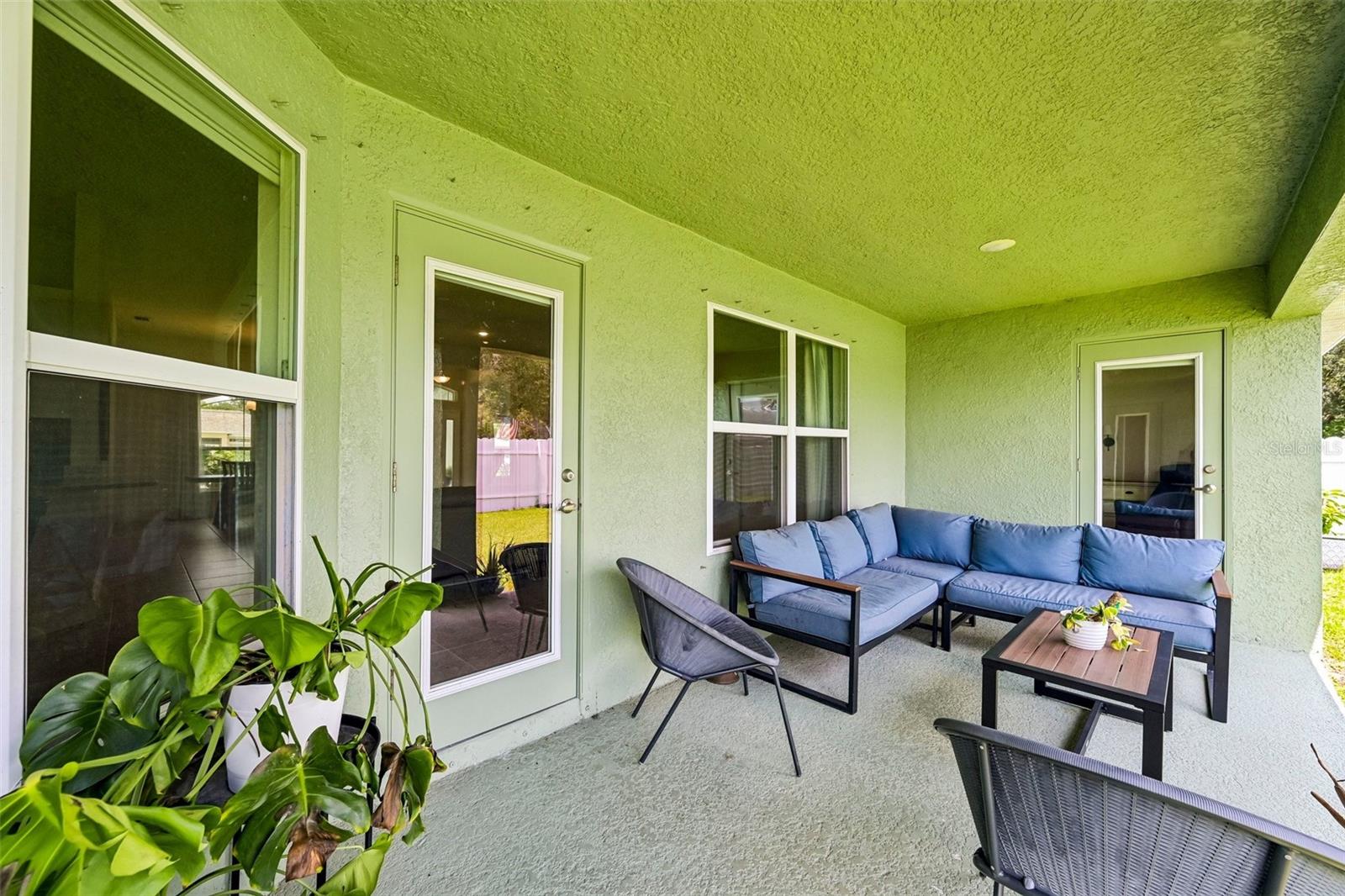 2718 N CHAMBERLAIN BLVD — photo 24