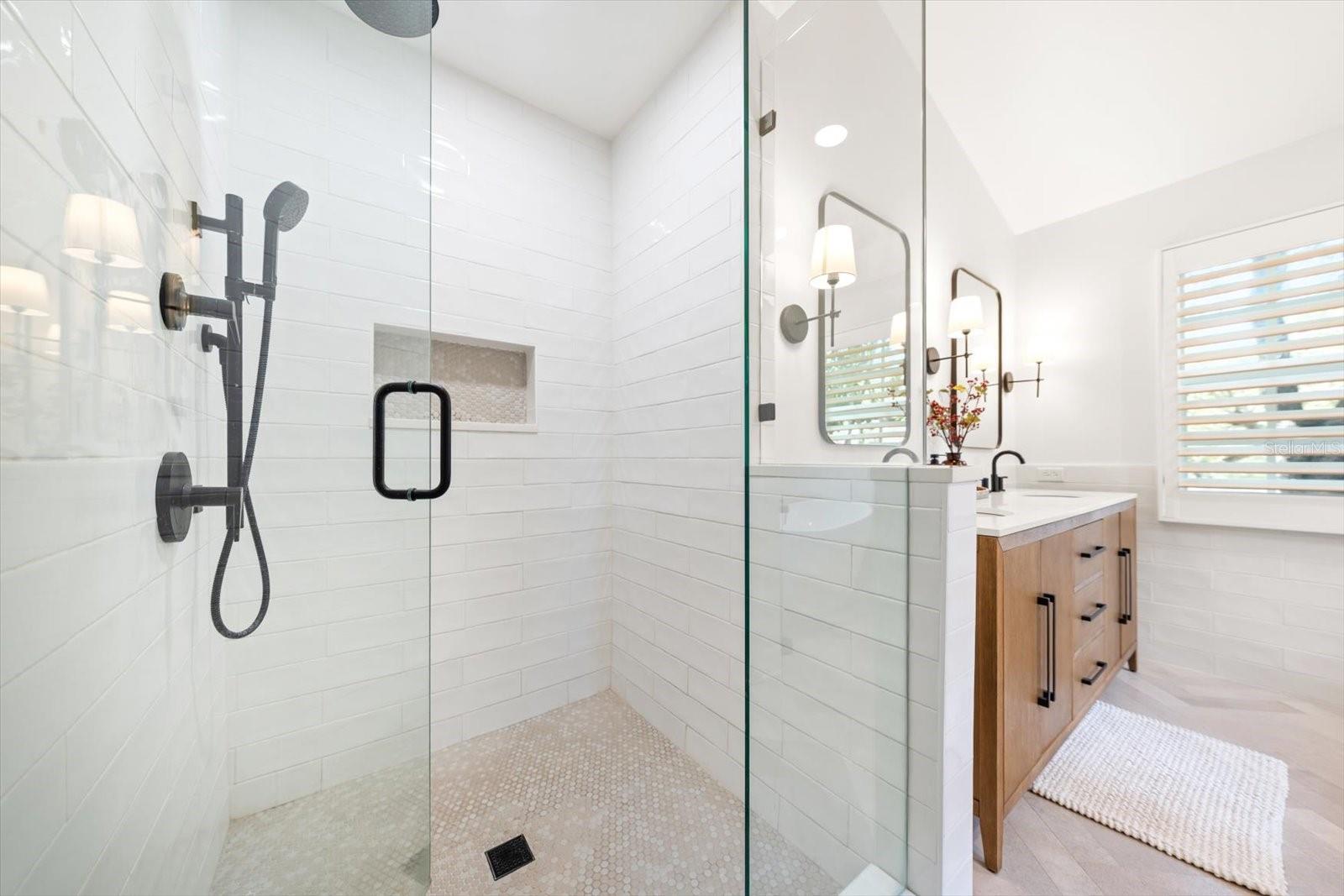 4615 S ESPERANZA AVE — photo 18