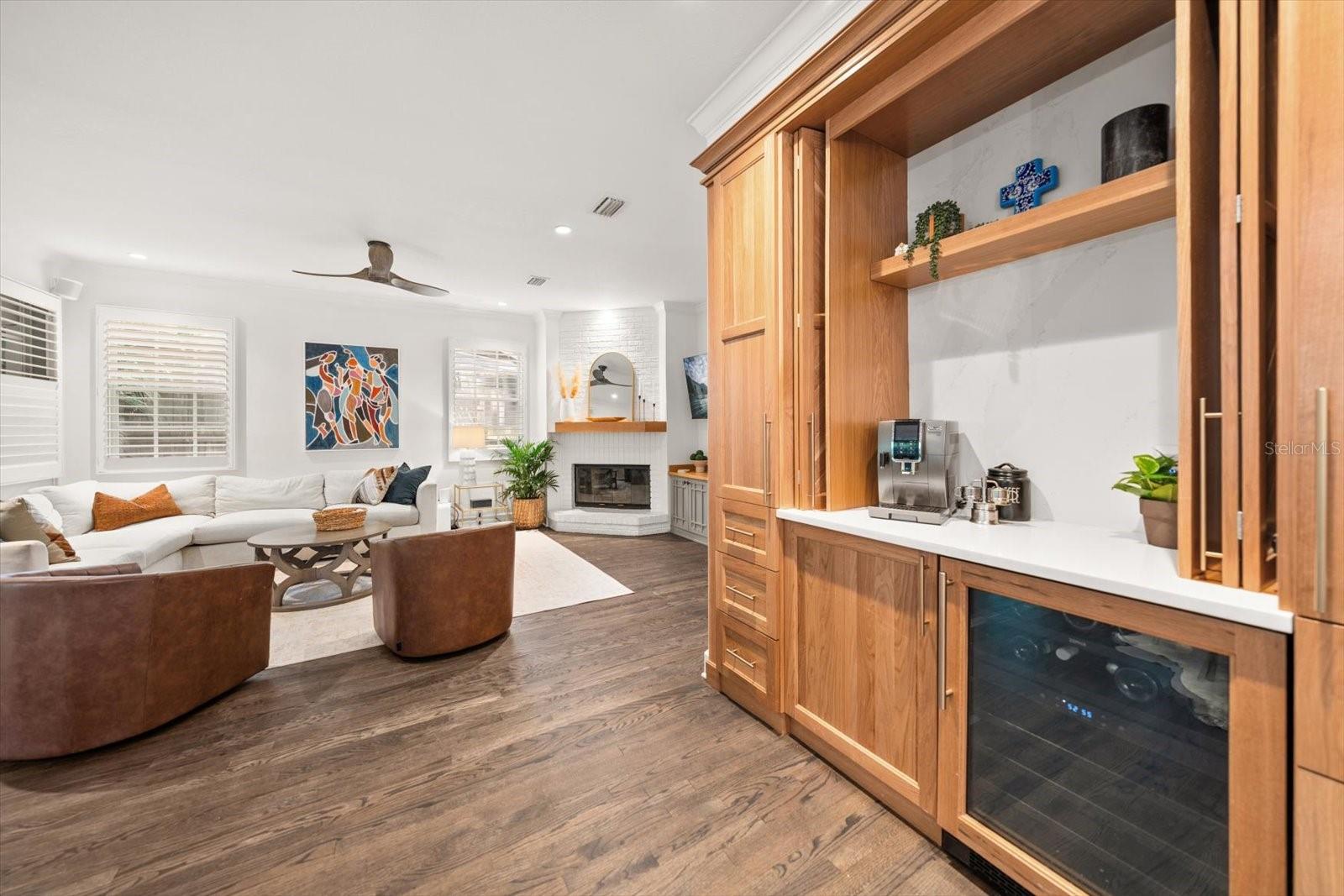 4615 S ESPERANZA AVE — photo 11