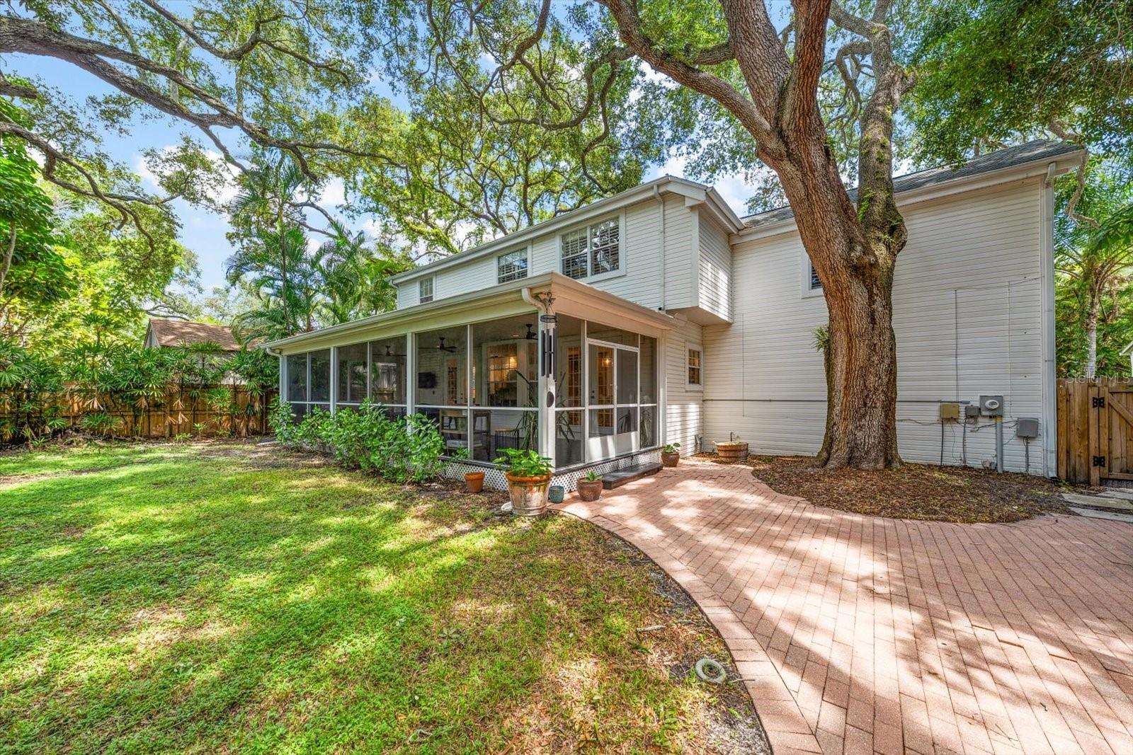4615 S ESPERANZA AVE — photo 29