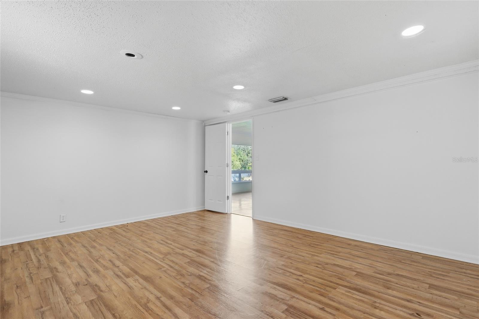 39250 MIRAMAR DR — photo 16