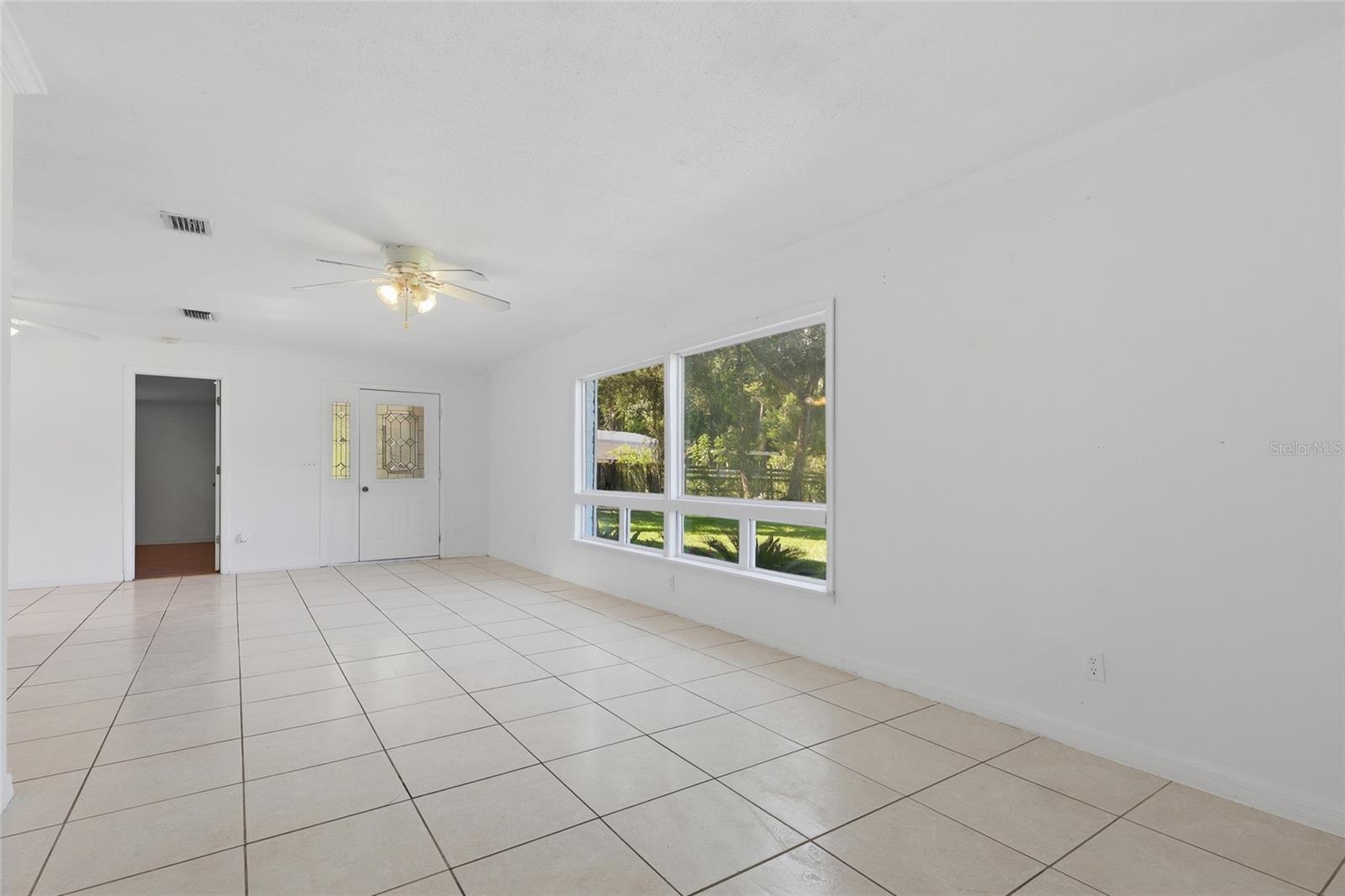 39250 MIRAMAR DR — photo 9