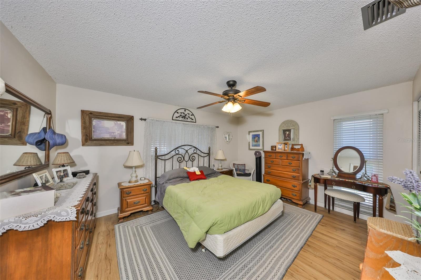 672 ALLEGHENY DR — photo 7