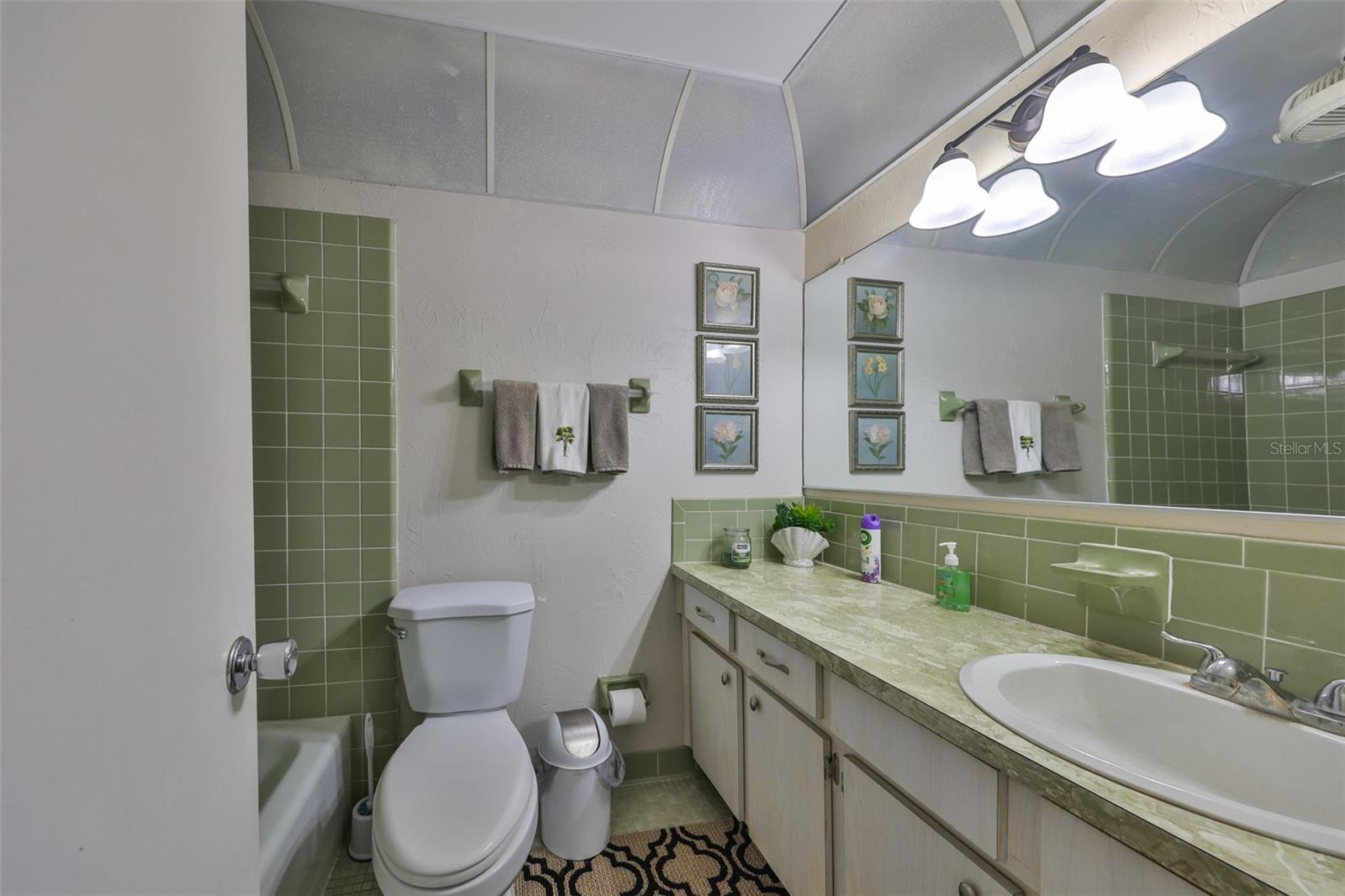 672 ALLEGHENY DR — photo 6