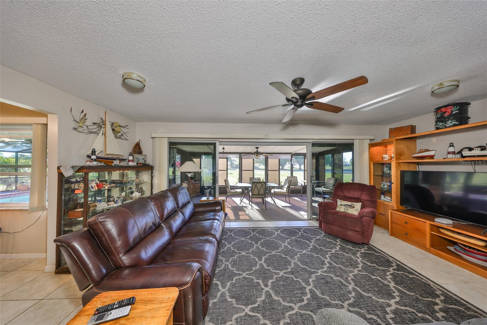 672 ALLEGHENY DR — photo 25