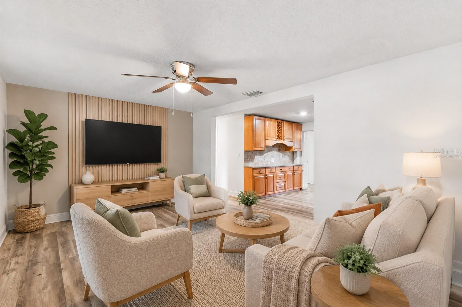 3308 BAINBRIDGE DR — photo 6