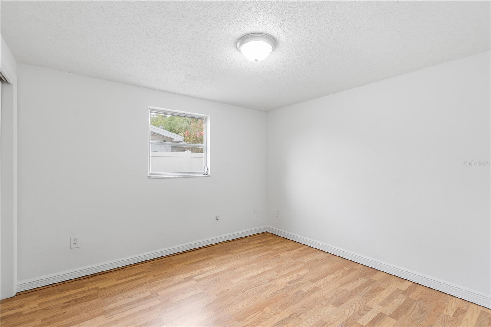 3308 BAINBRIDGE DR — photo 19