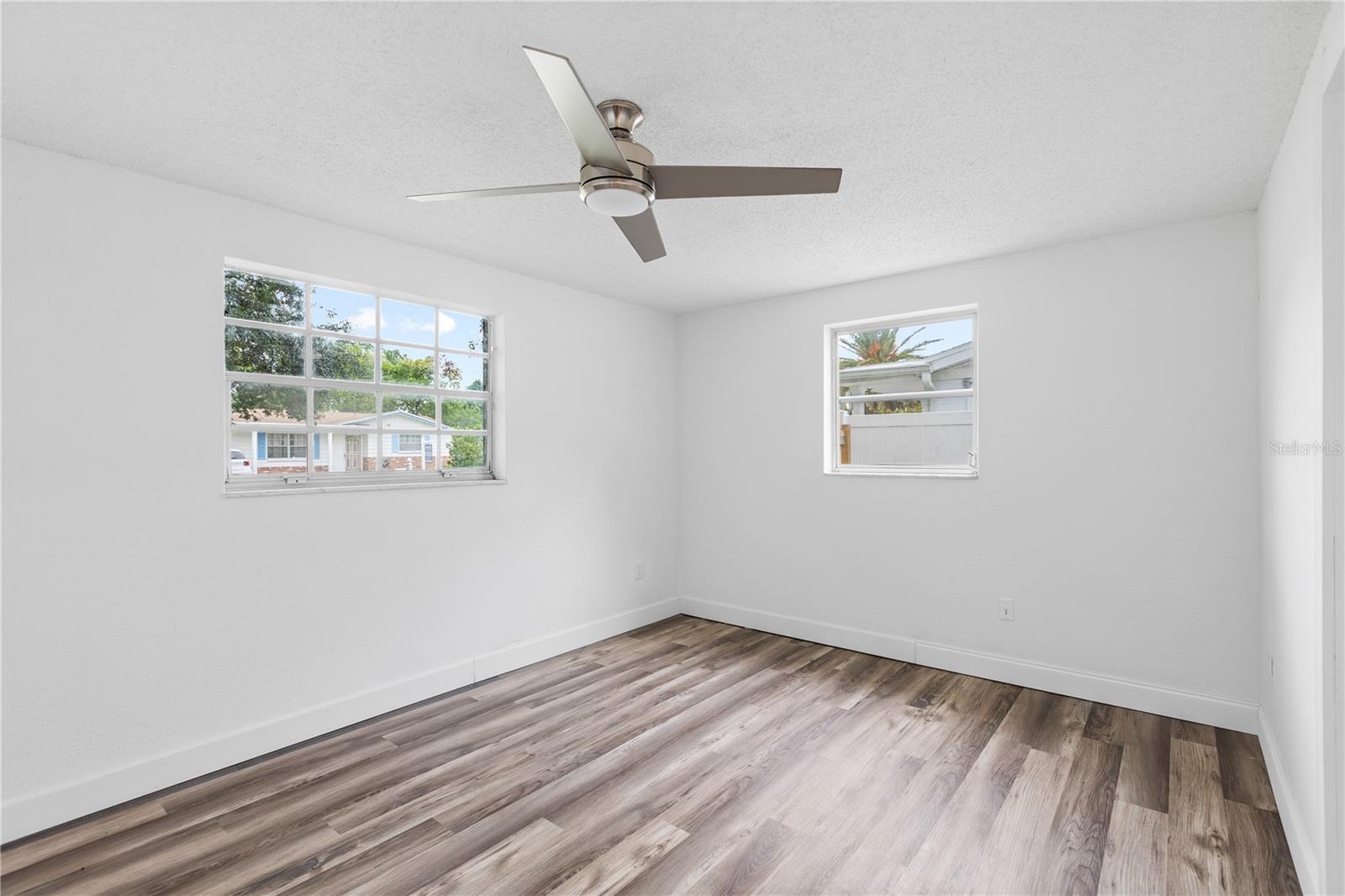 3308 BAINBRIDGE DR — photo 22