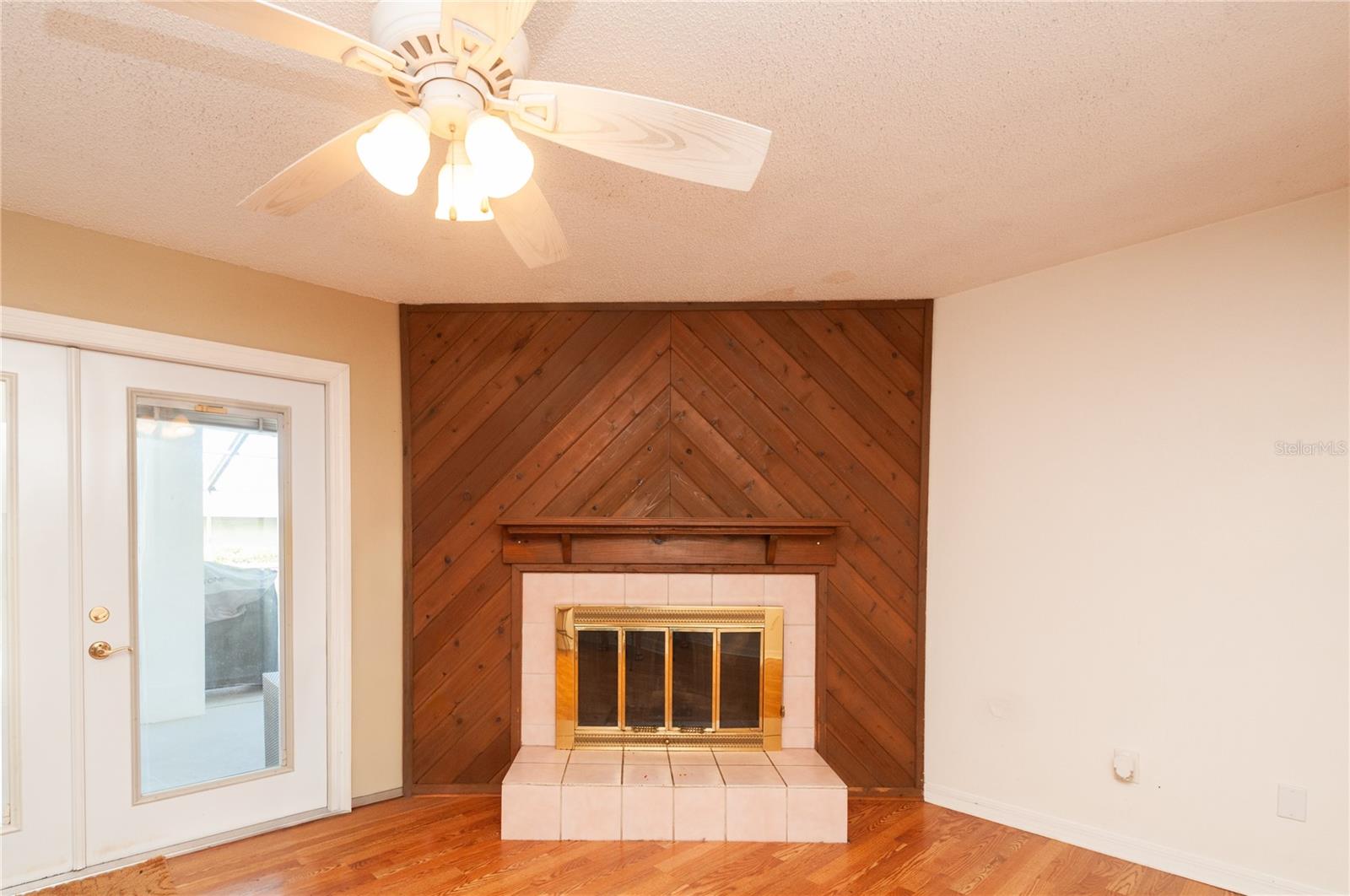859 PINEWOOD TER W — photo 19