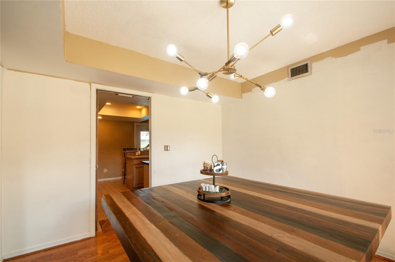859 PINEWOOD TER W — photo 12