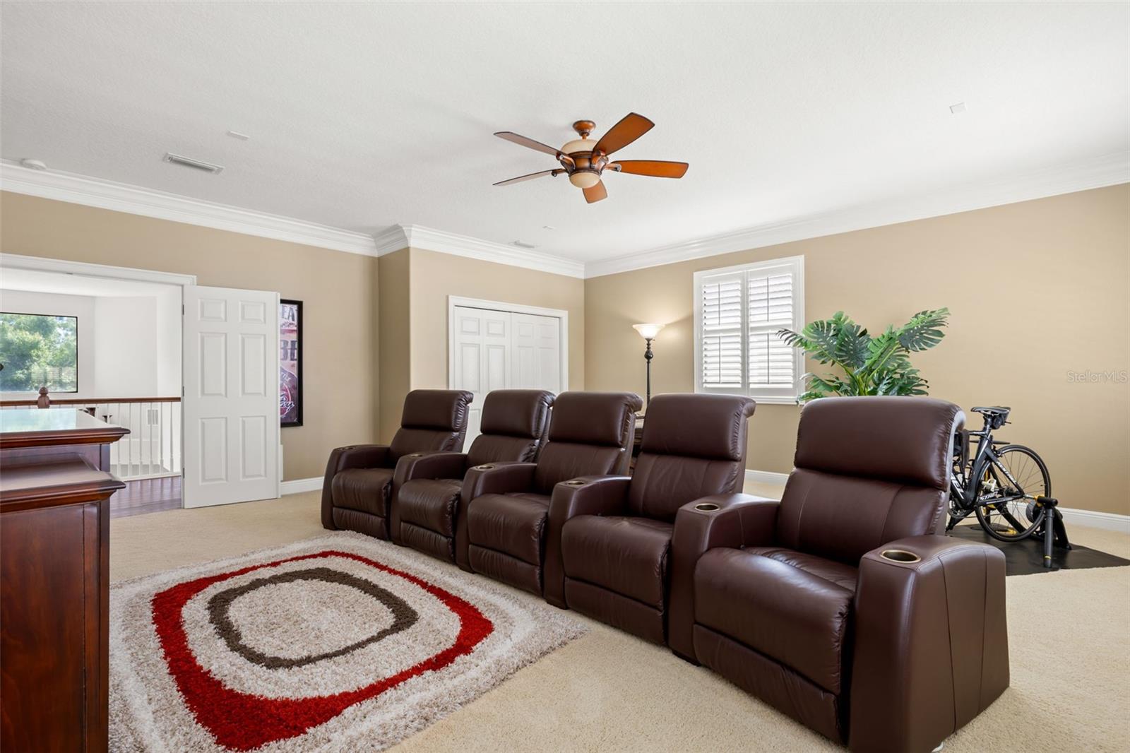 2675 LAKEBREEZE LN S — photo 51