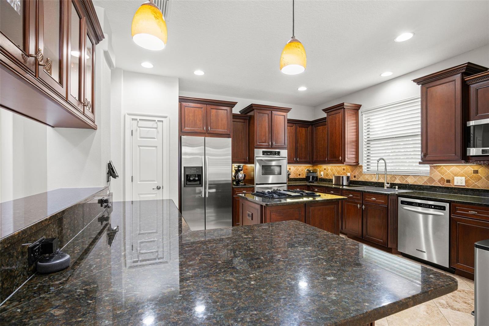 2675 LAKEBREEZE LN S — photo 21