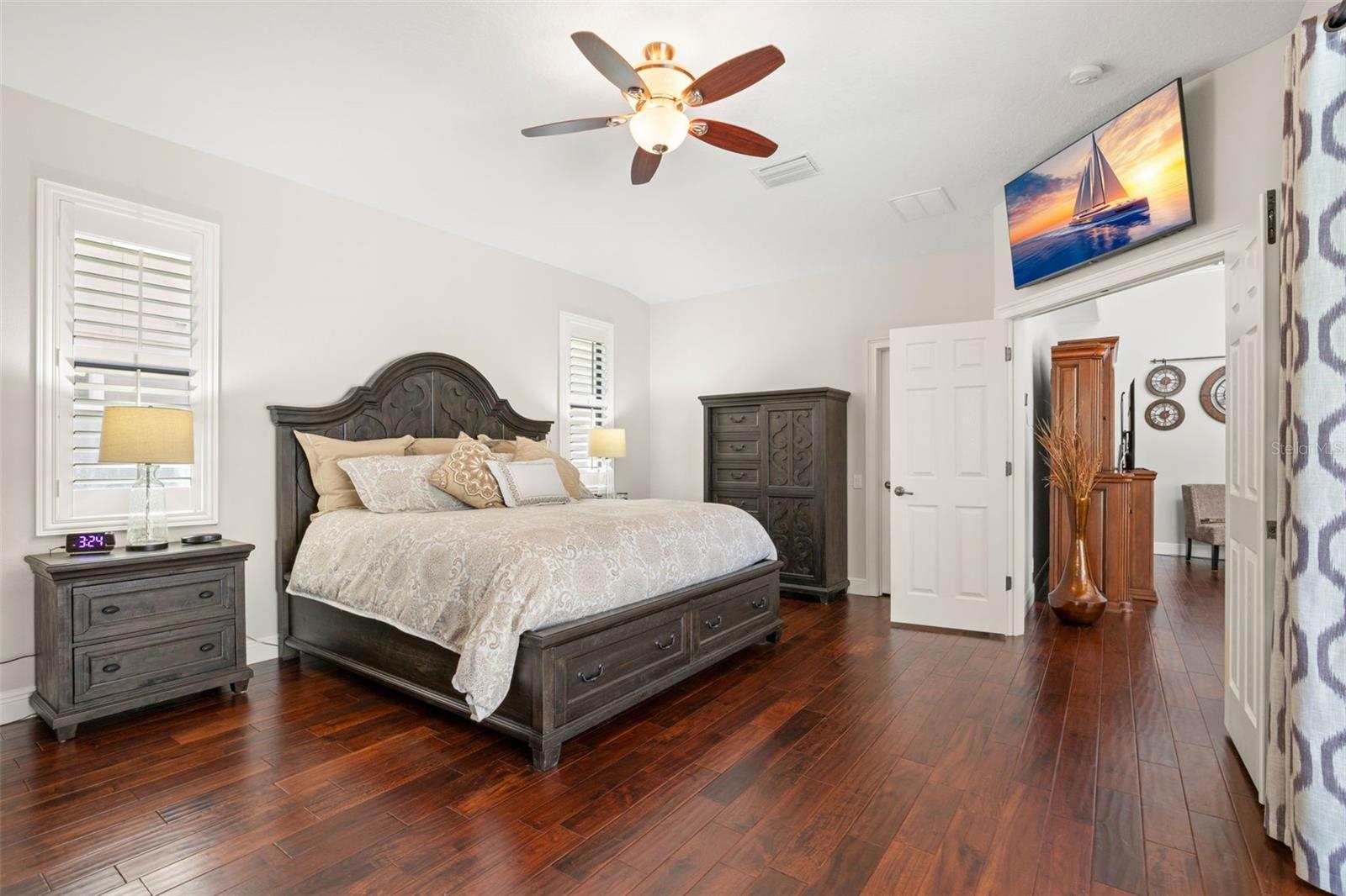 2675 LAKEBREEZE LN S — photo 29