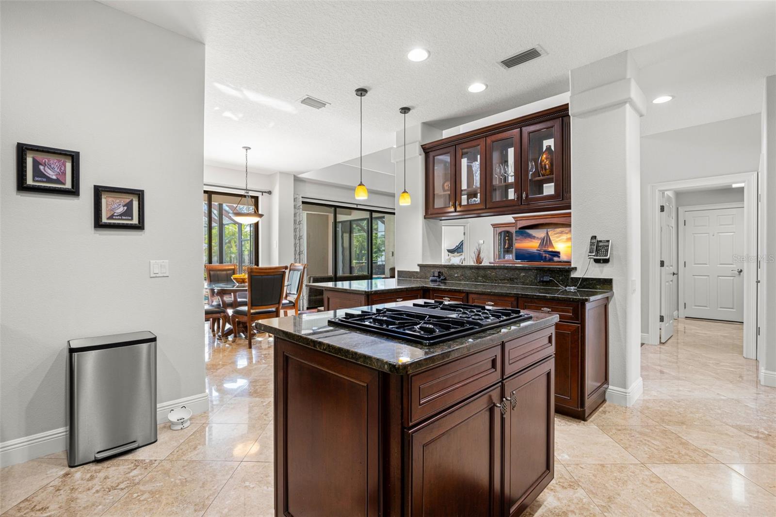 2675 LAKEBREEZE LN S — photo 27