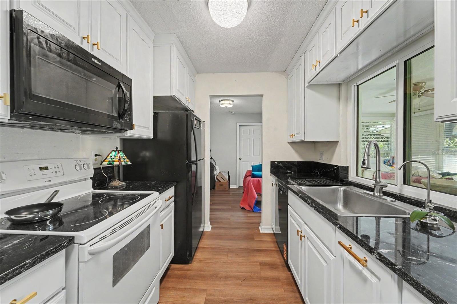 8521 CEDARVIEW CT — photo 10