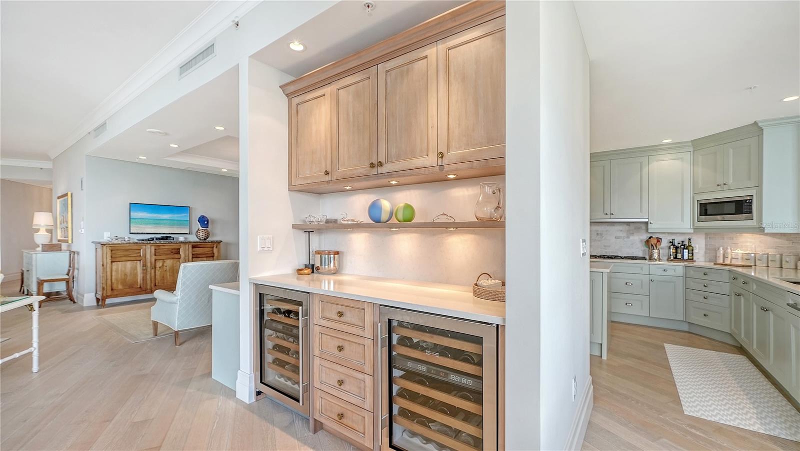 1300 BENJAMIN FRANKLIN DR #908 — photo 25