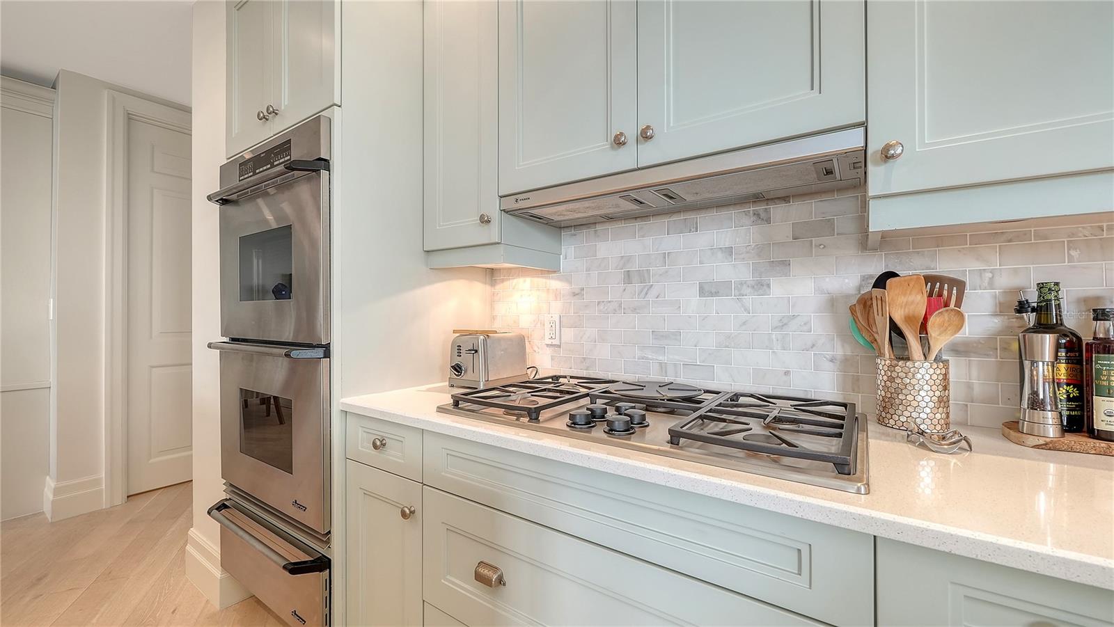 1300 BENJAMIN FRANKLIN DR #908 — photo 22