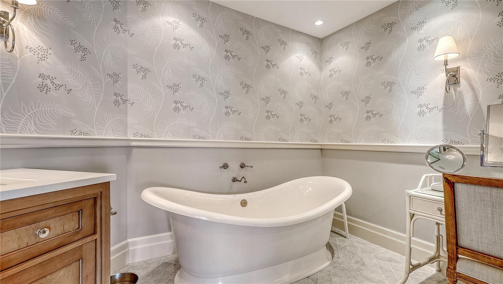 1300 BENJAMIN FRANKLIN DR #908 — photo 32