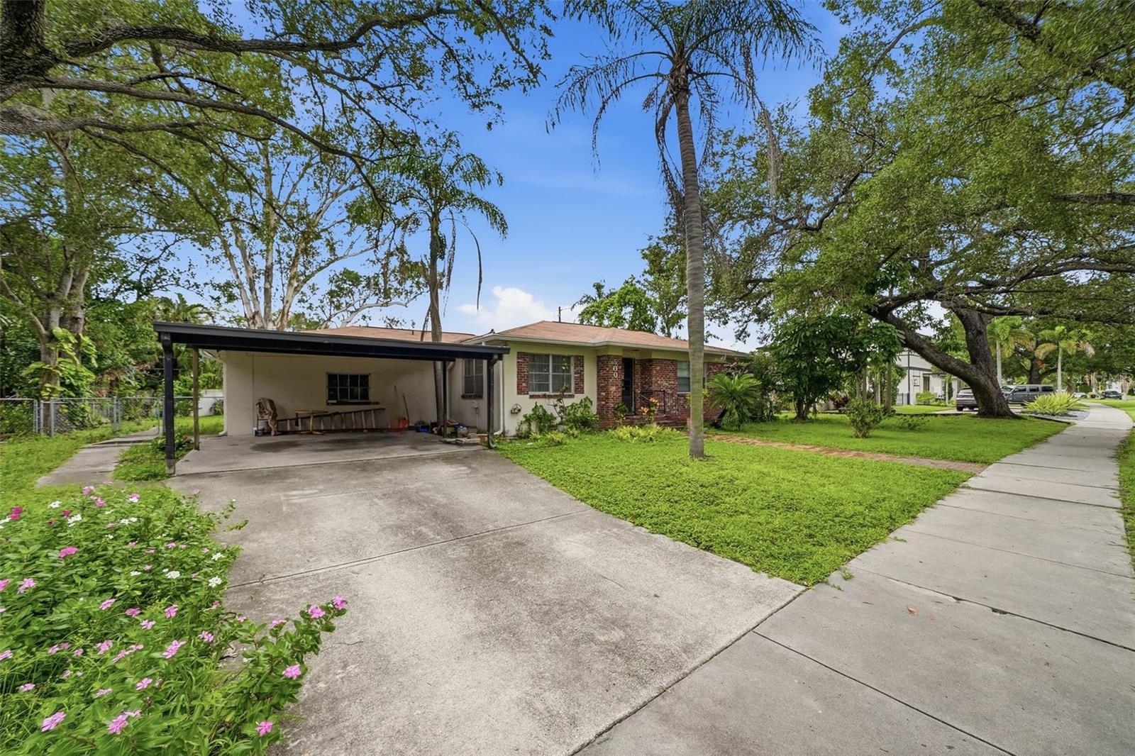 500 W DAVIS BLVD — photo 11