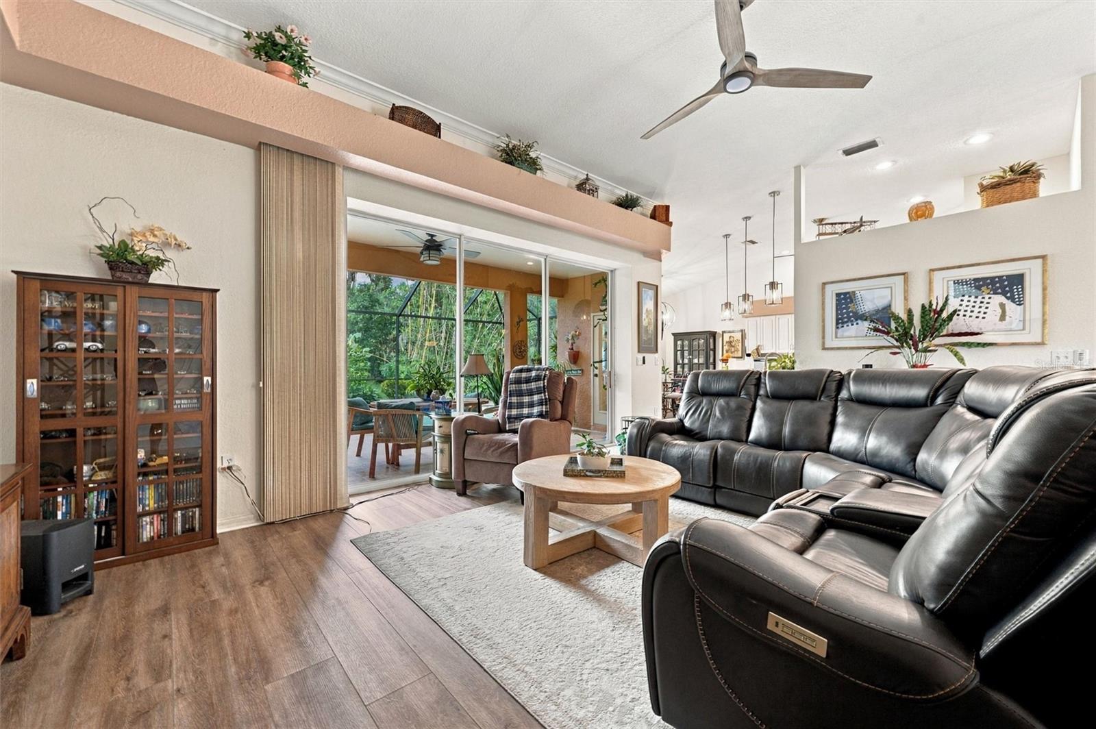 3310 RIVER WOODS DR — photo 15