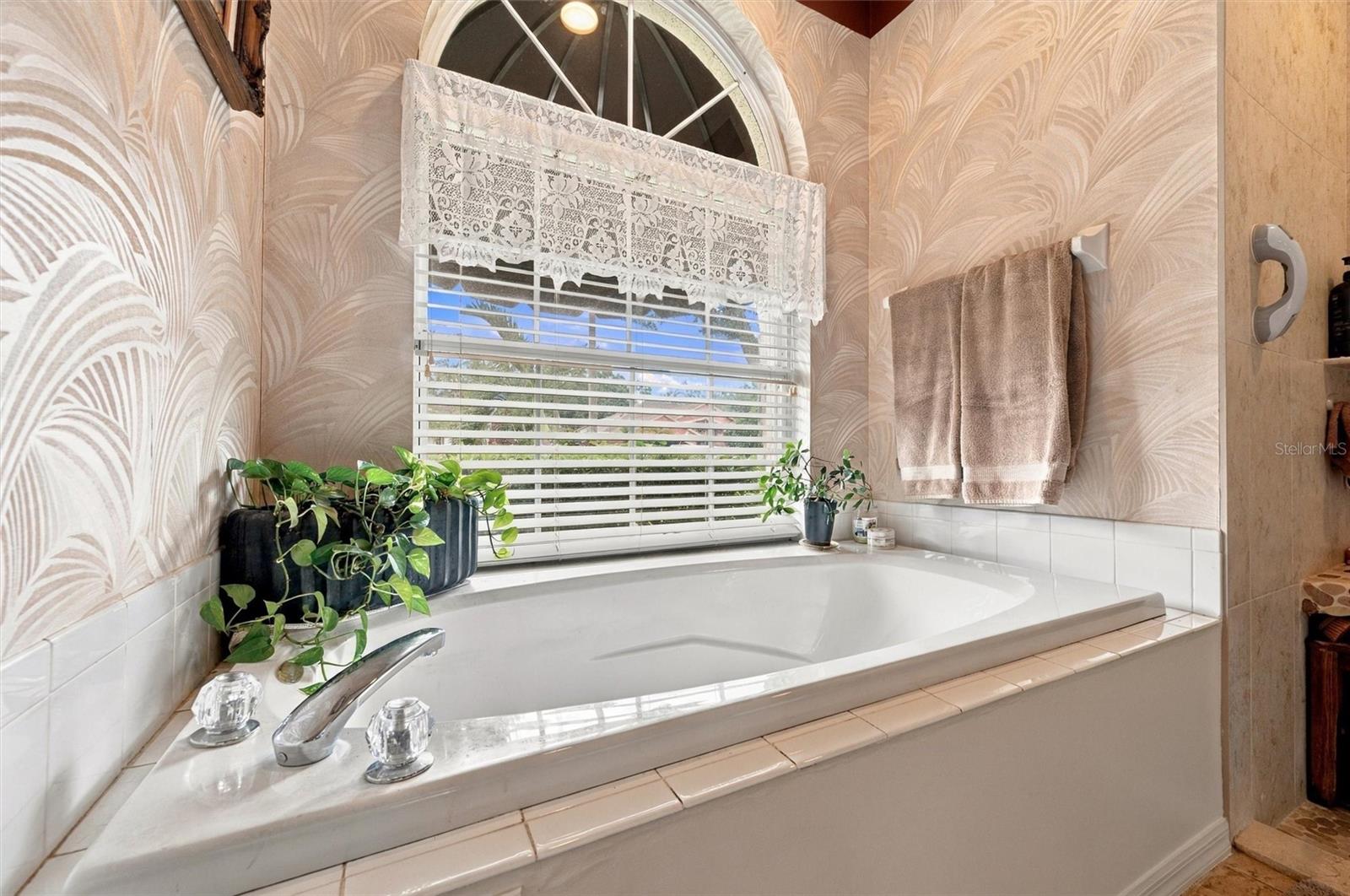3310 RIVER WOODS DR — photo 33