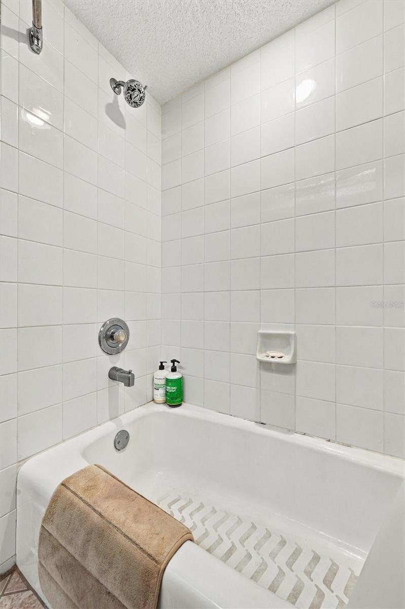 3310 RIVER WOODS DR — photo 42