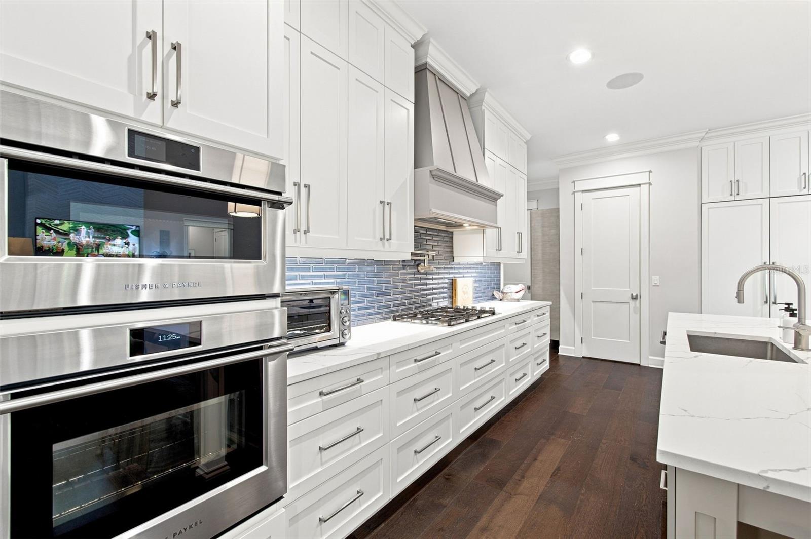 3103 W HAWTHORNE RD — photo 25