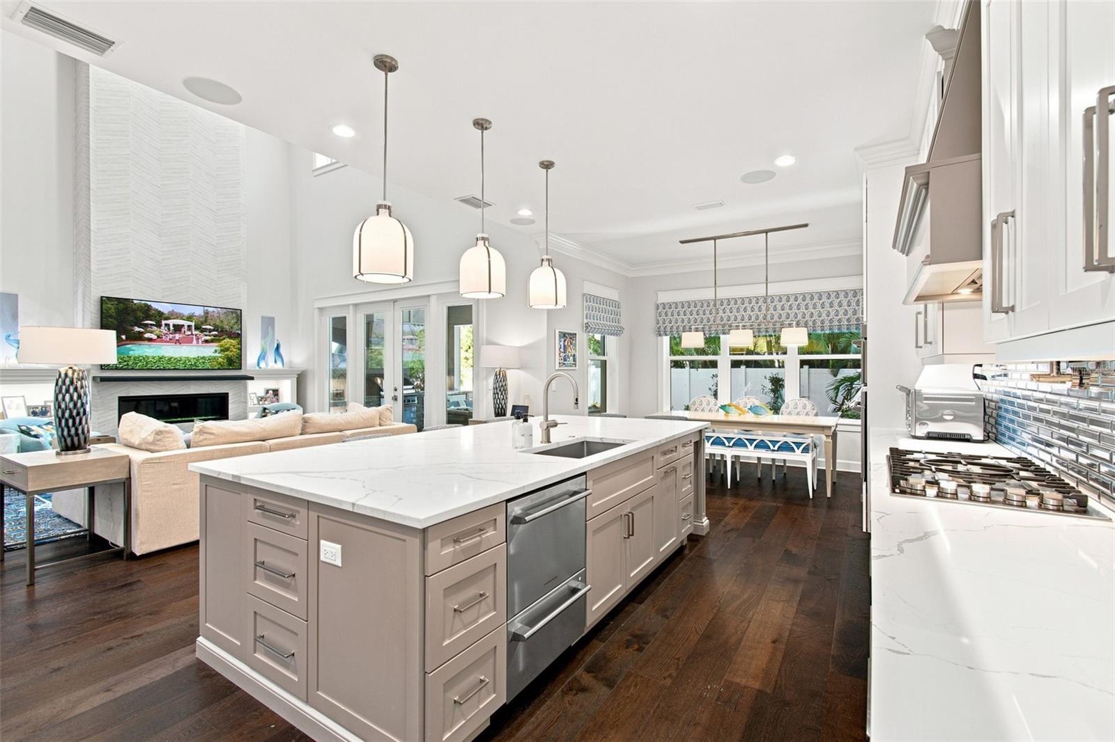 3103 W HAWTHORNE RD — photo 23