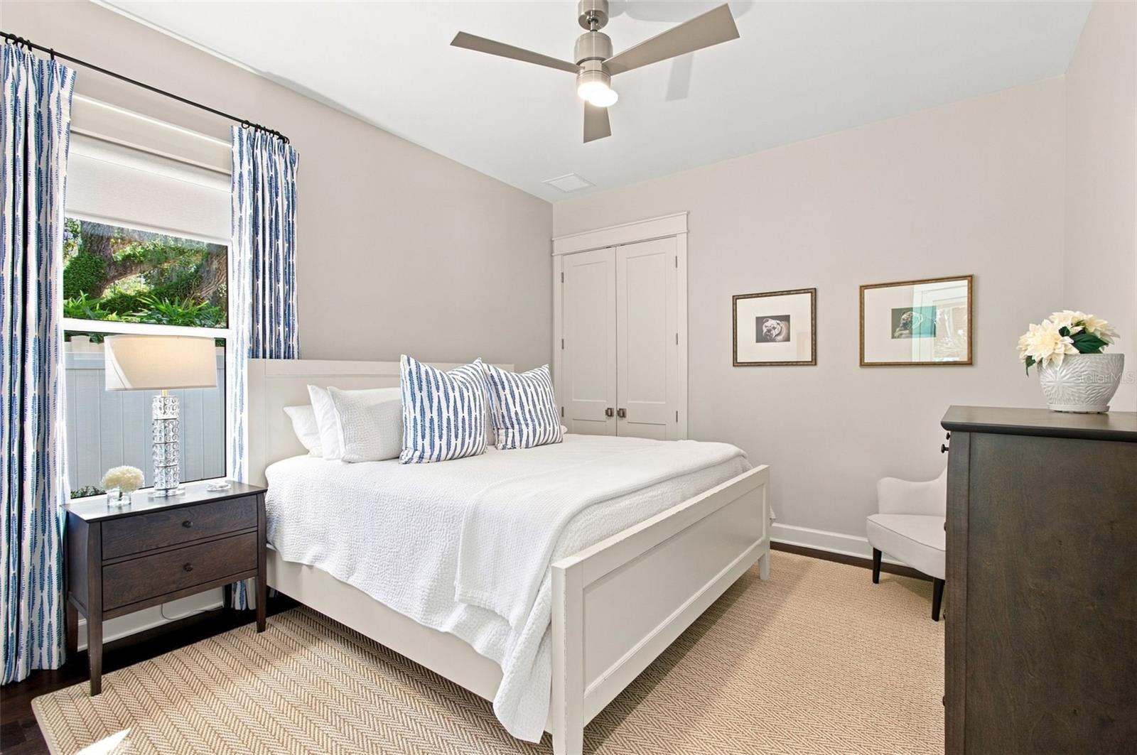 3103 W HAWTHORNE RD — photo 35