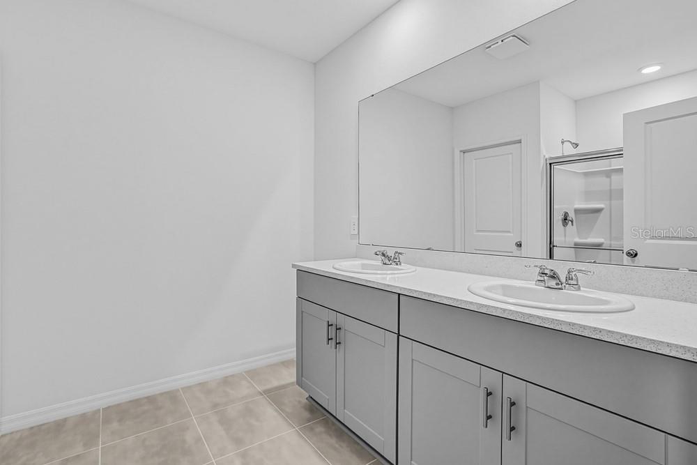 13321 COMMONS AVE — photo 15
