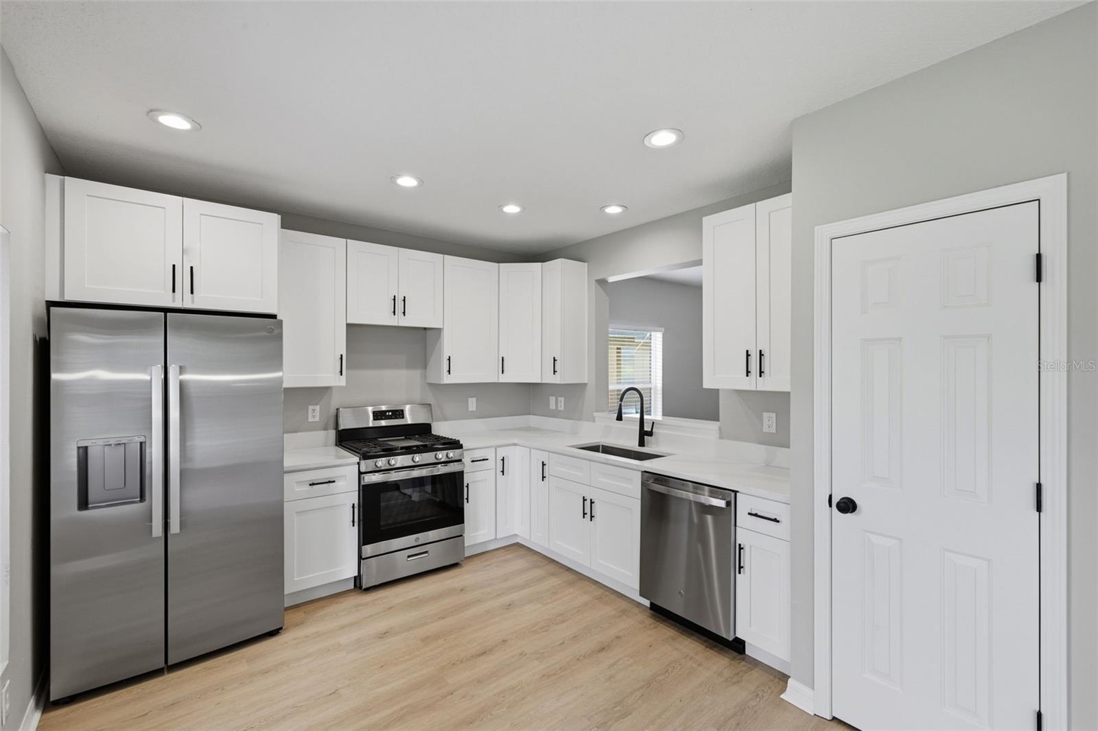 16316 BRIDGECROSSING DR — photo 7