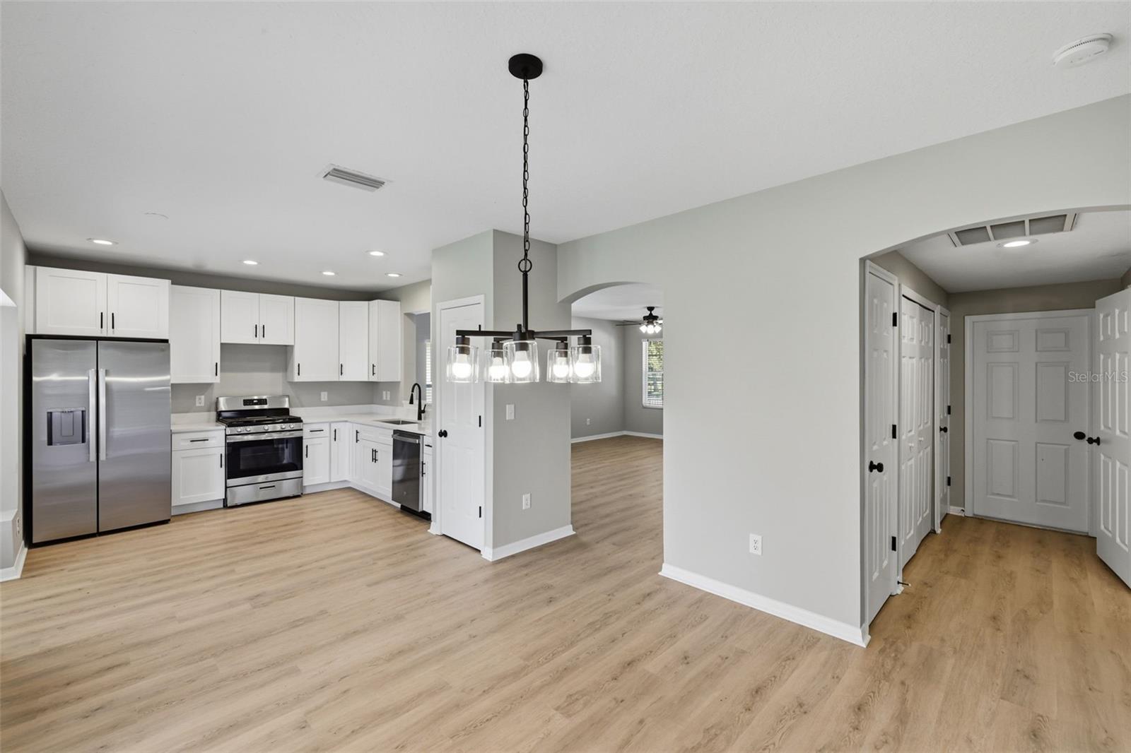 16316 BRIDGECROSSING DR — photo 6