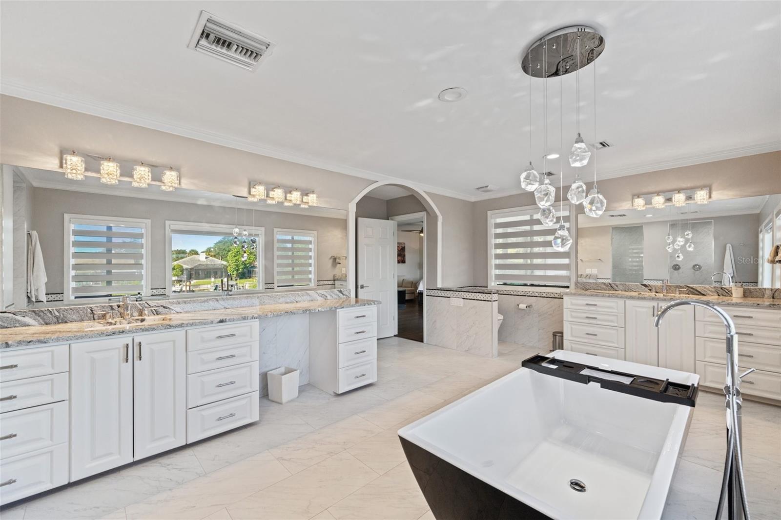 4213 DEEPWATER LN — photo 40