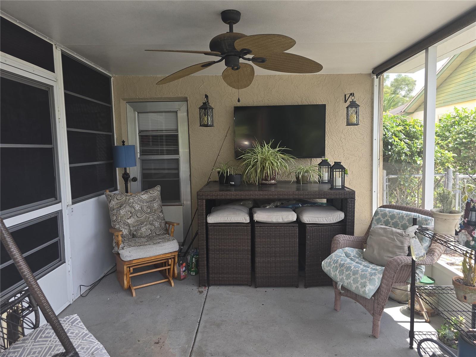 7051 VALLEJO WAY — photo 17