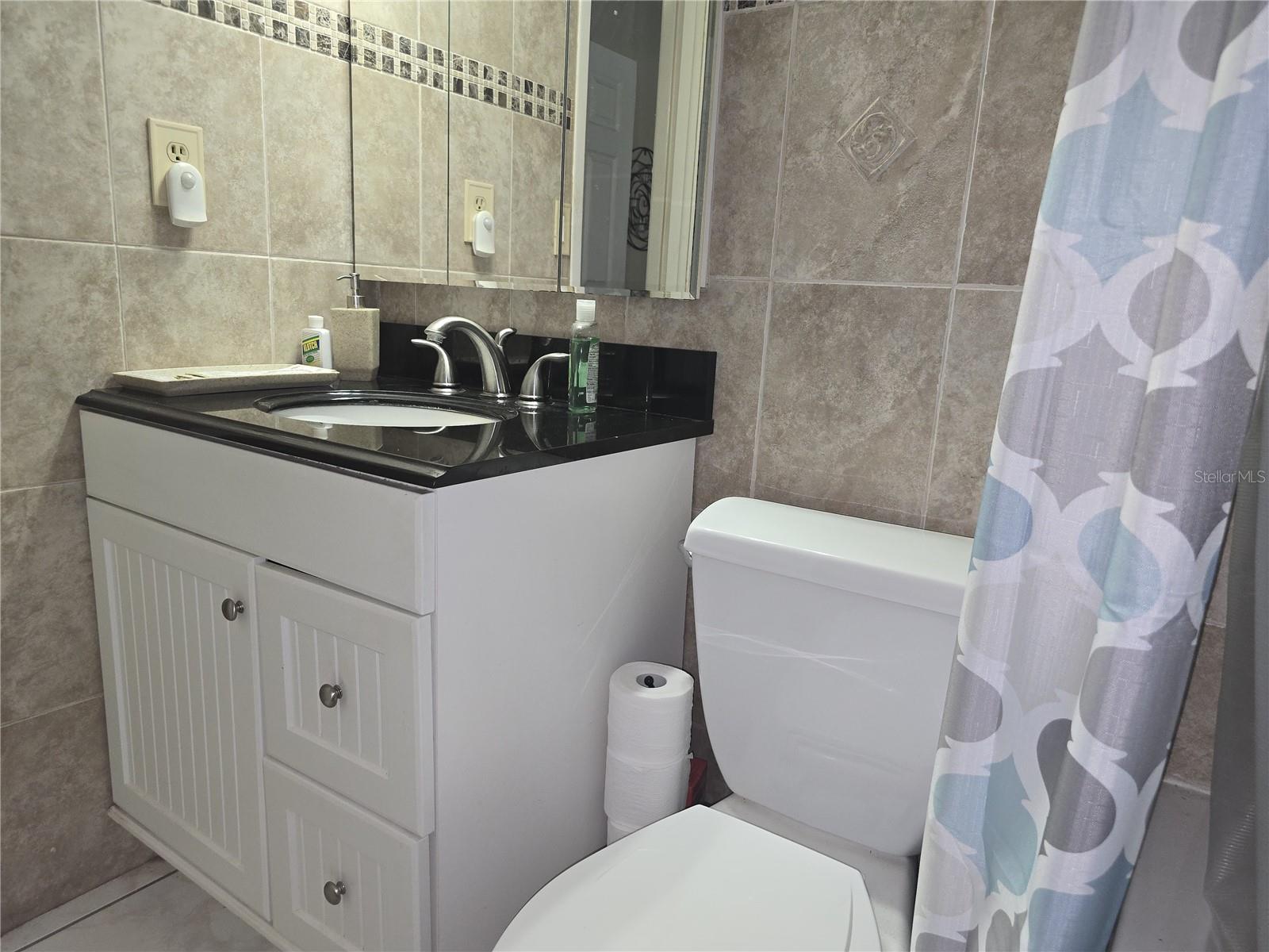 7051 VALLEJO WAY — photo 13