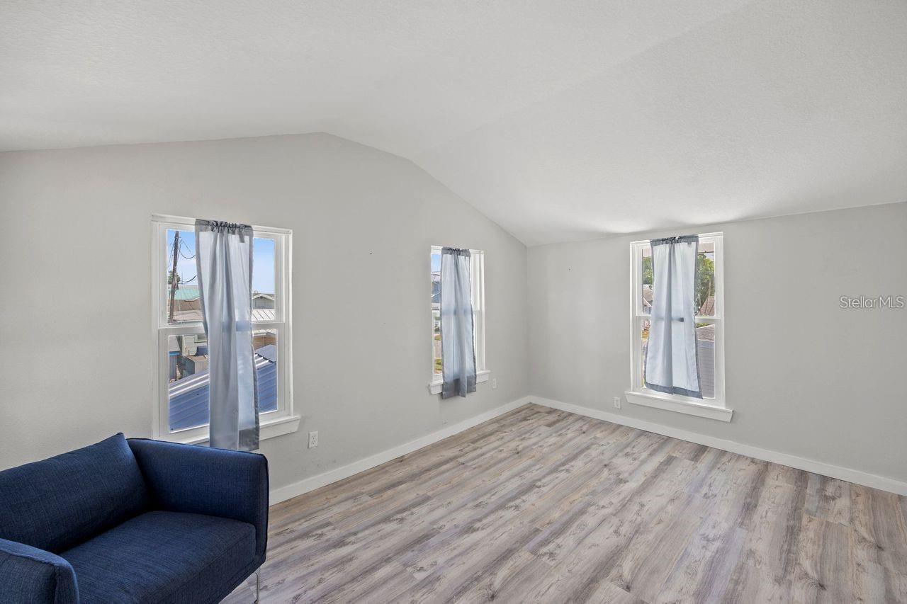 60 BRADEN CASTLE DR — photo 12