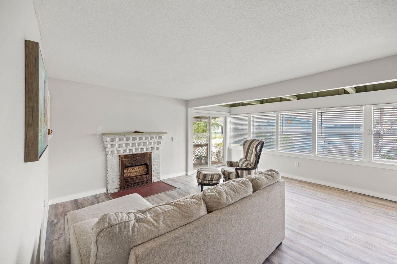 60 BRADEN CASTLE DR — photo 7