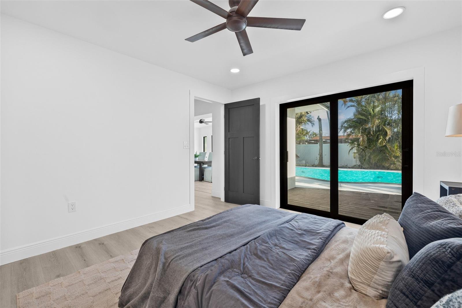4495 CLEARWATER HARBOR DR S — photo 16
