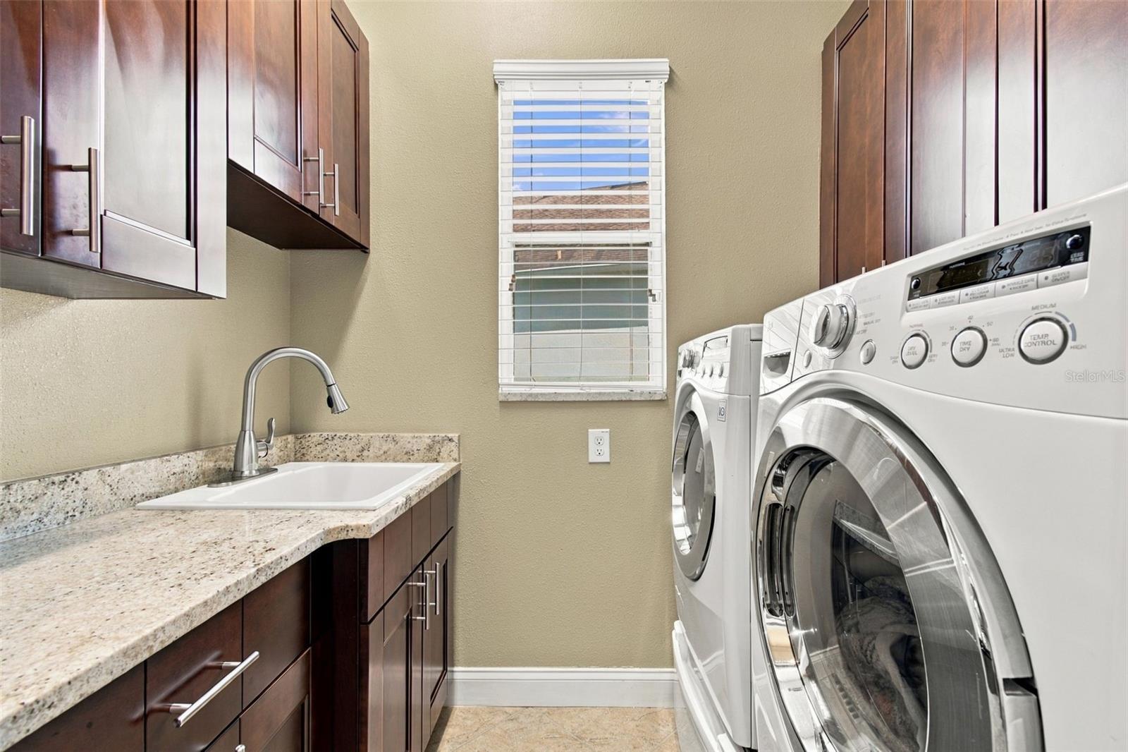 3339 DIAMOND FALLS CIR — photo 32