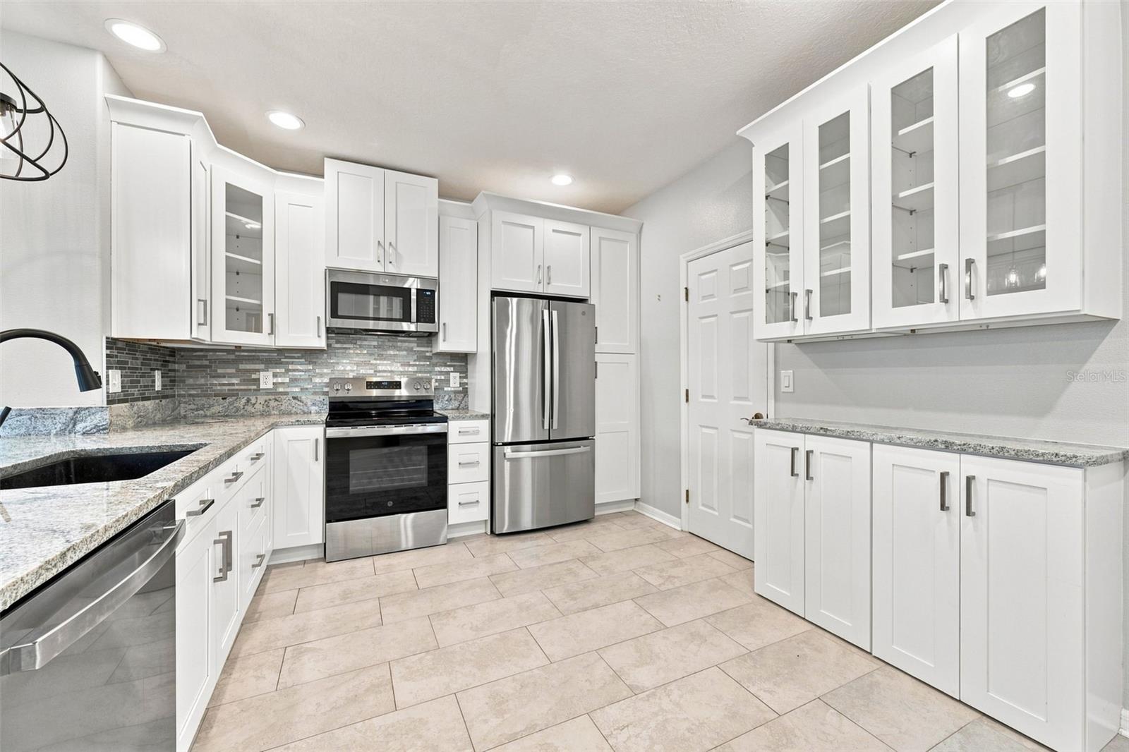 6030 PARKSIDE MEADOW DR — photo 9