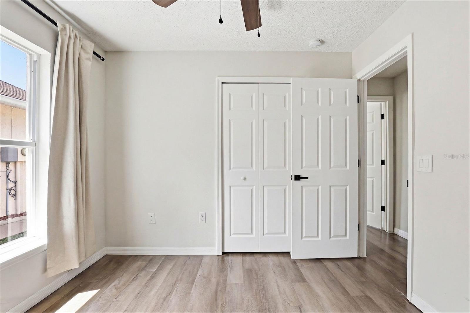 5916 LAKE FRONT DR — photo 18