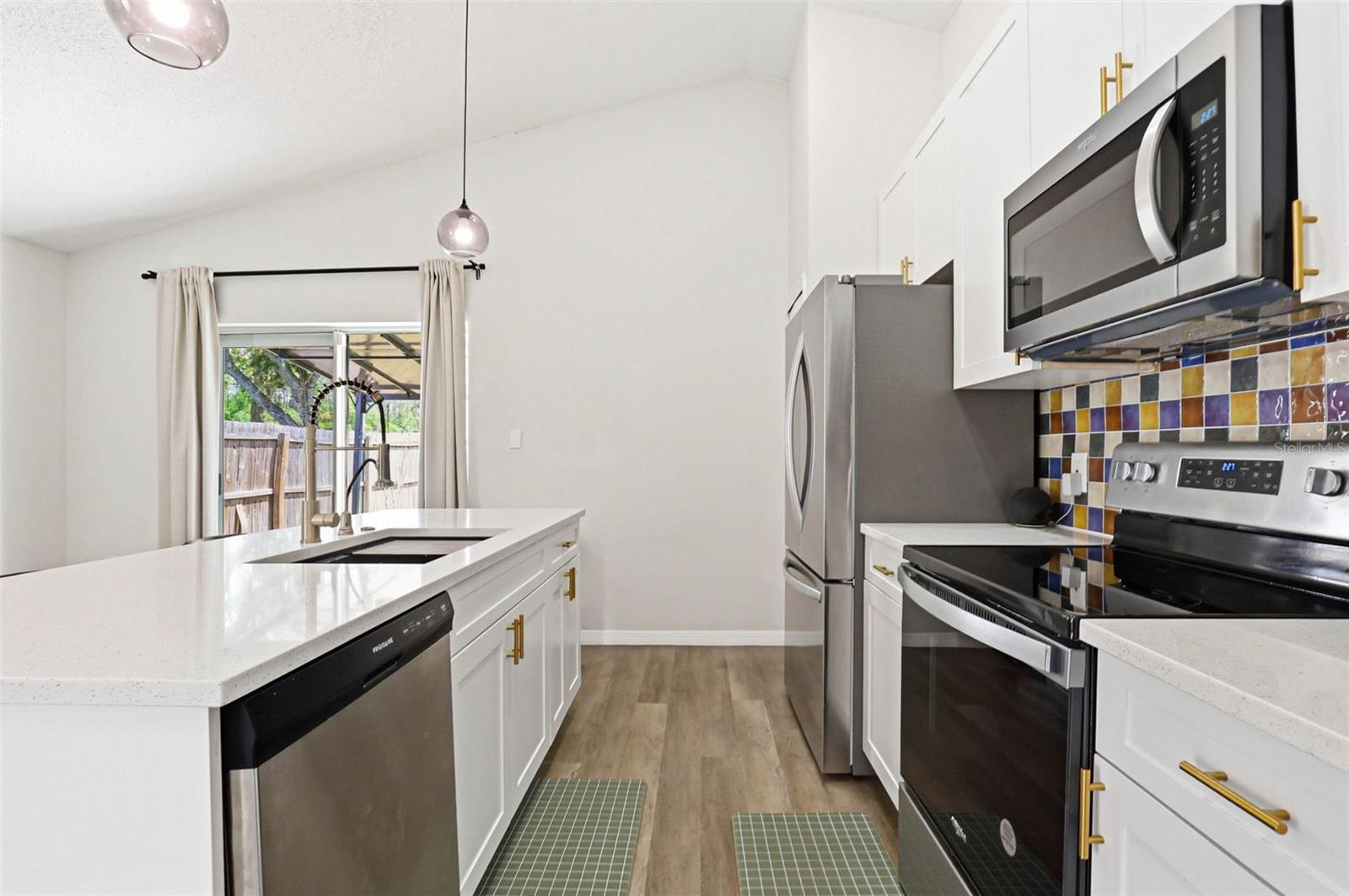 5916 LAKE FRONT DR — photo 15